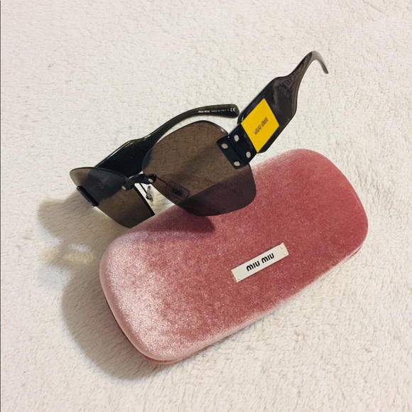 Authentic miu miu women Sunglases - Picture 6 of 8